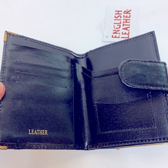 English Leather | Black Leather Gold Snap Wallet | Change Purse | Card Carrier - Picture 4 of 9